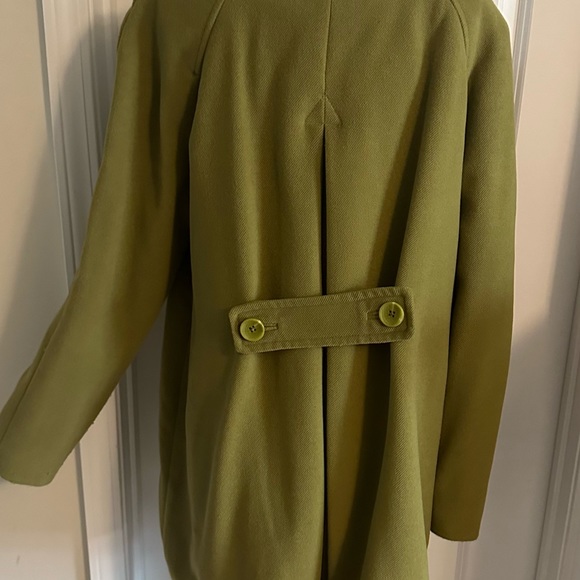 Swing 3 button boat neck pea green coat - Picture 5 of 7